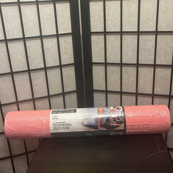 Sharper Image 24x68” Non-Slip 5MM Exercise Mat - Picture 3 of 10